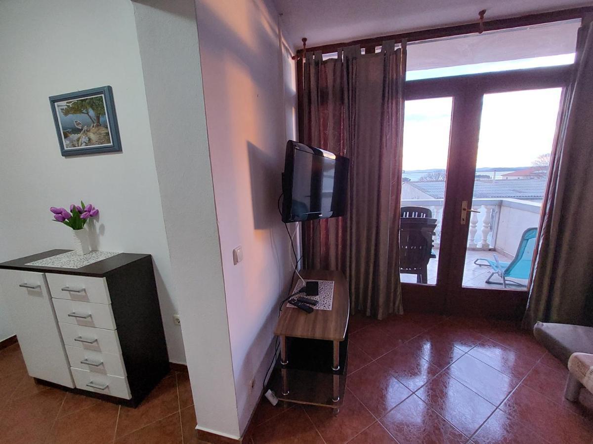 Apartman Vukoja Pakostane公寓 外观 照片